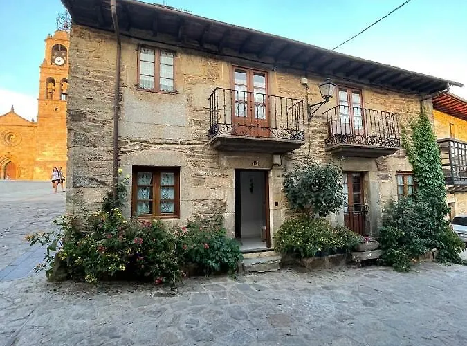 Casa Tia Milagros * 푸에블라 데 사나브리아